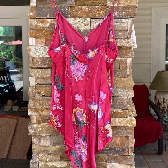 Y2K/2000s Victoria’s Secret 100% Silk Teddy - Picture 5 of 7